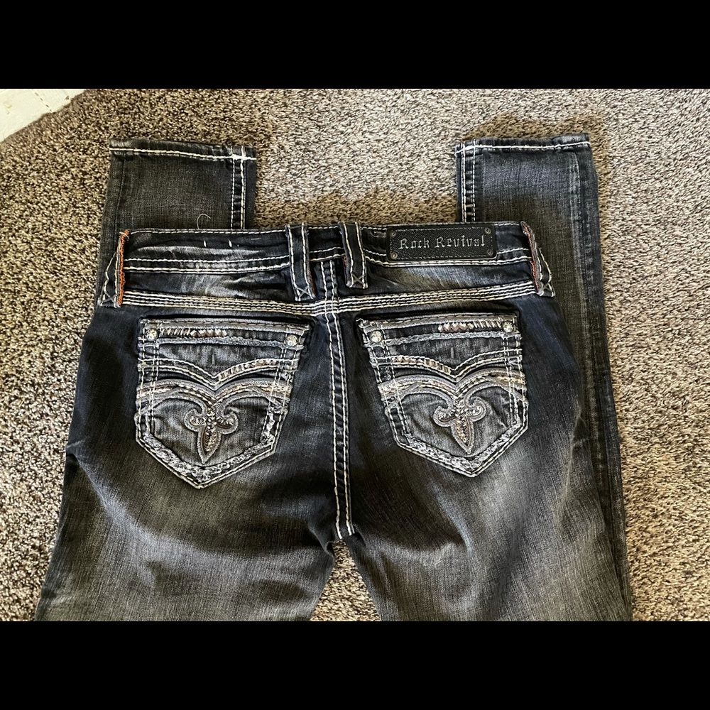 Pilkin jeans